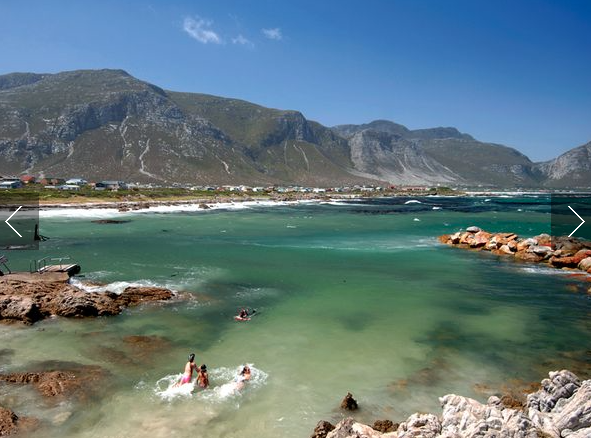 discoverctwc's tweet photo. Cape Town takes 2nd place in Nat Geo's Top 10 Beach Cities in the World! https://t.co/FFuGdUYoIK https://t.co/5T3XITkzgu
