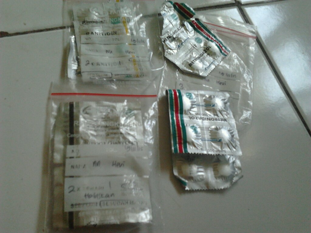Hevi_11's tweet photo. Org2 mh pda sibuk ama ldks lah gua sibuk ama obat:"D bgnilh klo org penykitan mh:3 harap dimaklumin:"Dwkwk #lelah https://t.co/HyfsdFbL1z