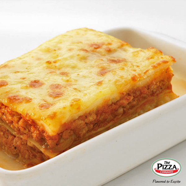 Sometimes you just can't help but smile when you see #Lasagna in front of you 
 #TPCUAE #italianfood