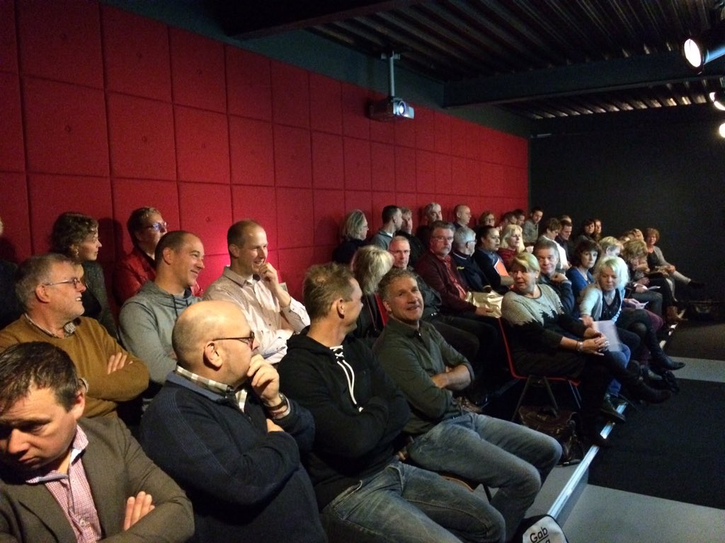 eromesmarko's tweet photo. Vandaag gemeente #emmen op bezoek in onze productielocatie Hoogeveen! Eerst presentatie van onze interieurarchitect https://t.co/t8vEsY1shB