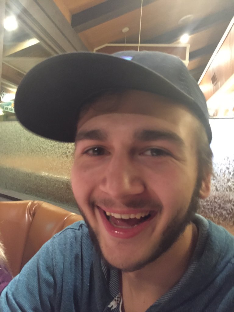 DirtyDfor3's tweet photo. *mitch walks in*

Dad: you lose your razor?

#savage #mrdewitz https://t.co/i06ORAl4c1