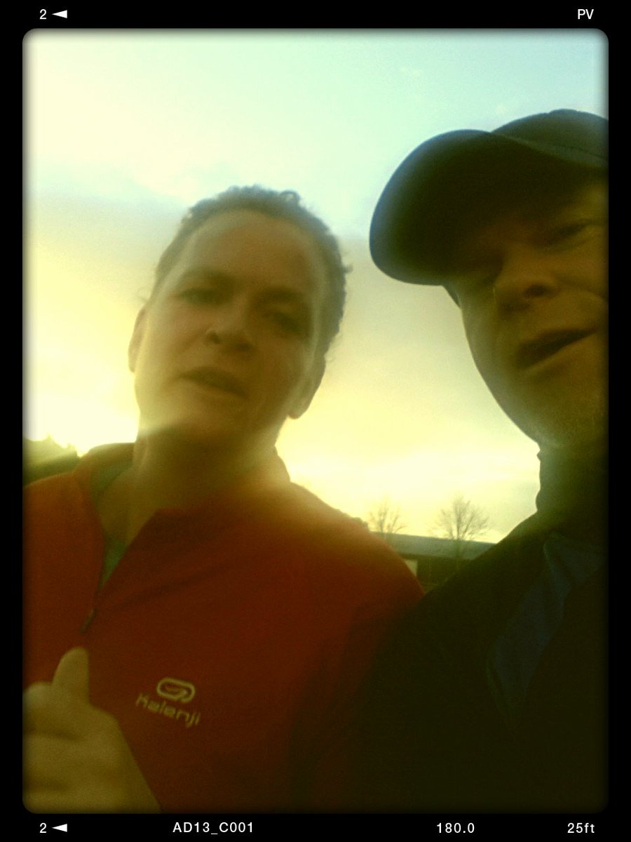 FiksRenko's tweet photo. Running in the dawn. It takes two to tango....#fit #sportgeluk https://t.co/2wW4I39Idy