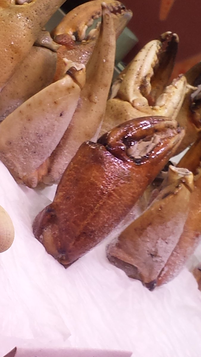 LaMarsalaVLC's tweet photo. Hoy las protas son las bocas de mar, un producto delicioso que no puede faltar en el menú navideño  #marsaleando https://t.co/vXhM8yTFwQ