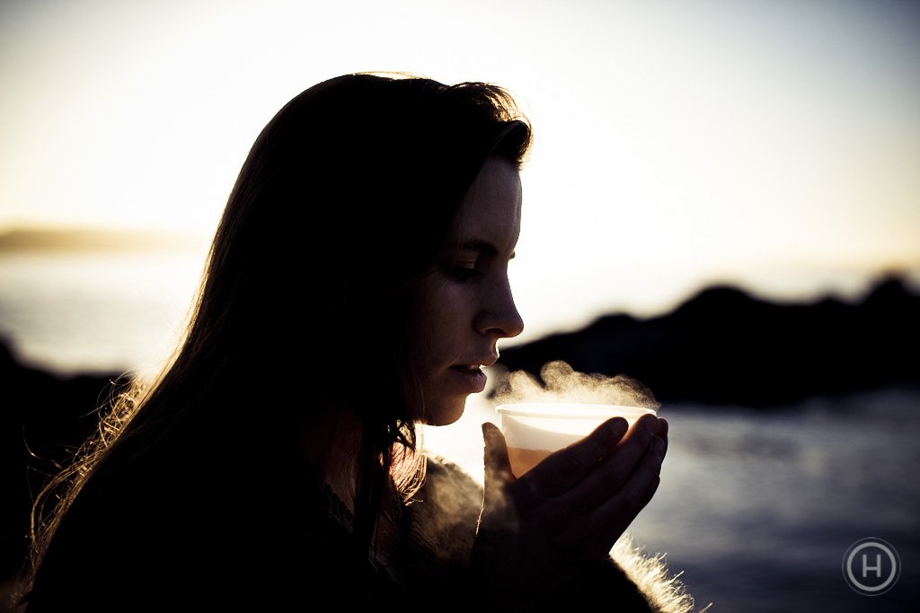 Vi vet om mange som jobber ute i den kalde høstluften. Derfor vil vi høre dine tips om hvordan du holder deg varm?