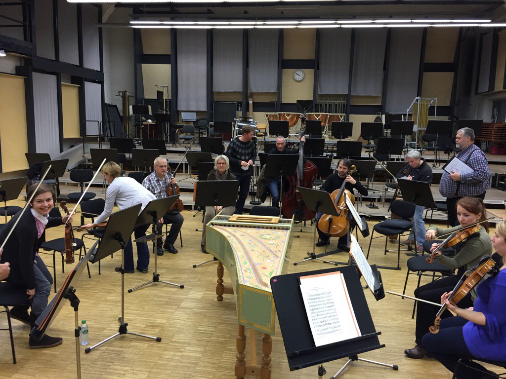 npwestfalen's tweet photo. #Probe mit #JörgHalubek #HaydnimDialog #Bach #Cembalokonzert am #Sonntag im @MiRimPott https://t.co/xwvfCVtLlK