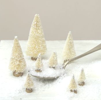 justaddadress's tweet image. Accessories for the prettiest of winter weddings from @justaddadress @Bespoke_Bride @LoveMyDressBlog @RockMyWedding