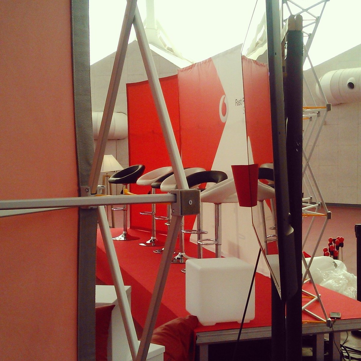 ThinkersCo's tweet photo. Cuenta atrás para subir al escenario de #VodafoneFFS Valladolid para hablar de #creatividad y #designthinking. https://t.co/FO8otjVPfa
