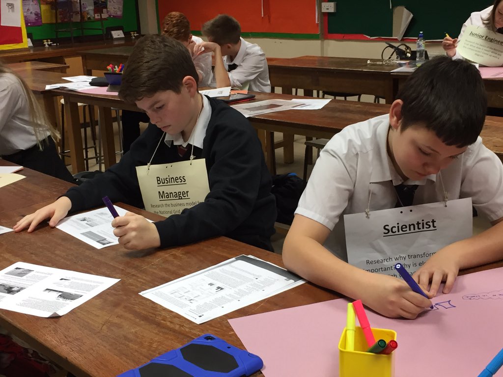 mrsurteesict's tweet photo. A brilliant demonstration of independent Year 10 pupils working to benefit a team task. @Rossett #TLCOpenClassroom https://t.co/nJJm1ZhZAD