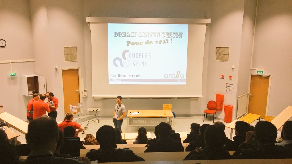 mabegon's tweet image. Un peu de DDD avec @cyriux  #codeurs2015