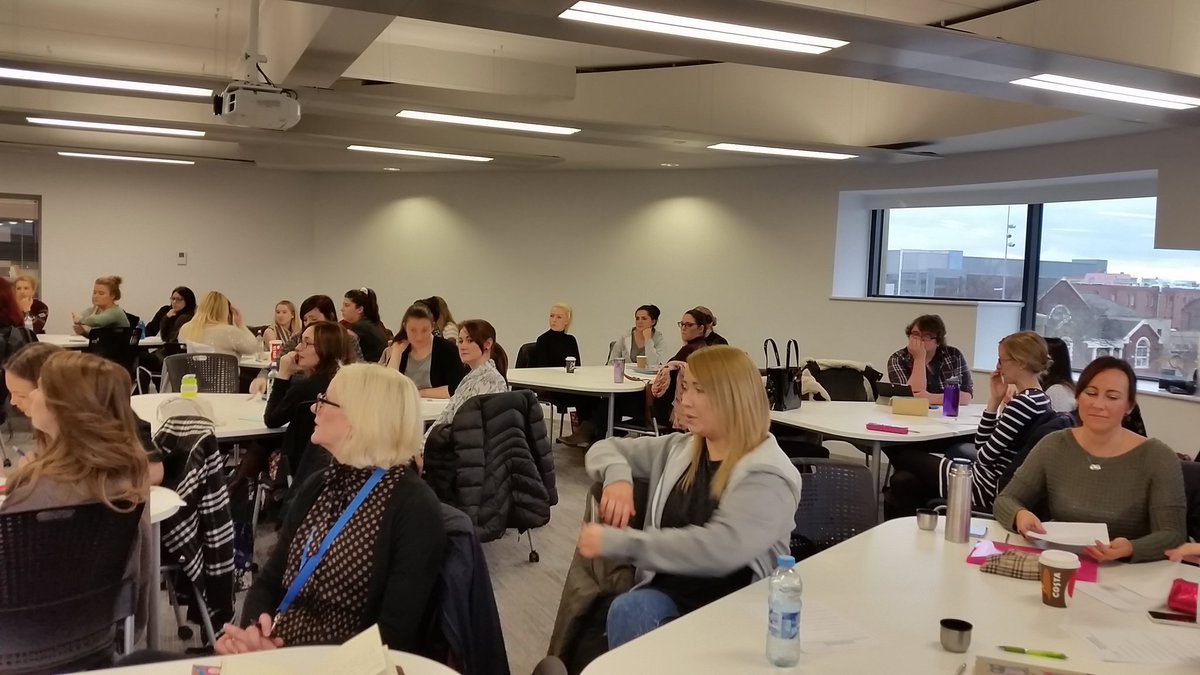 BScTeesEBM's tweet photo. Our year 2 & 3 Midwifery students are keen to get started.#Internationalconf @TeessideUni @TeesUniSOHSC #proudetobe https://t.co/22yJ4lDTnY