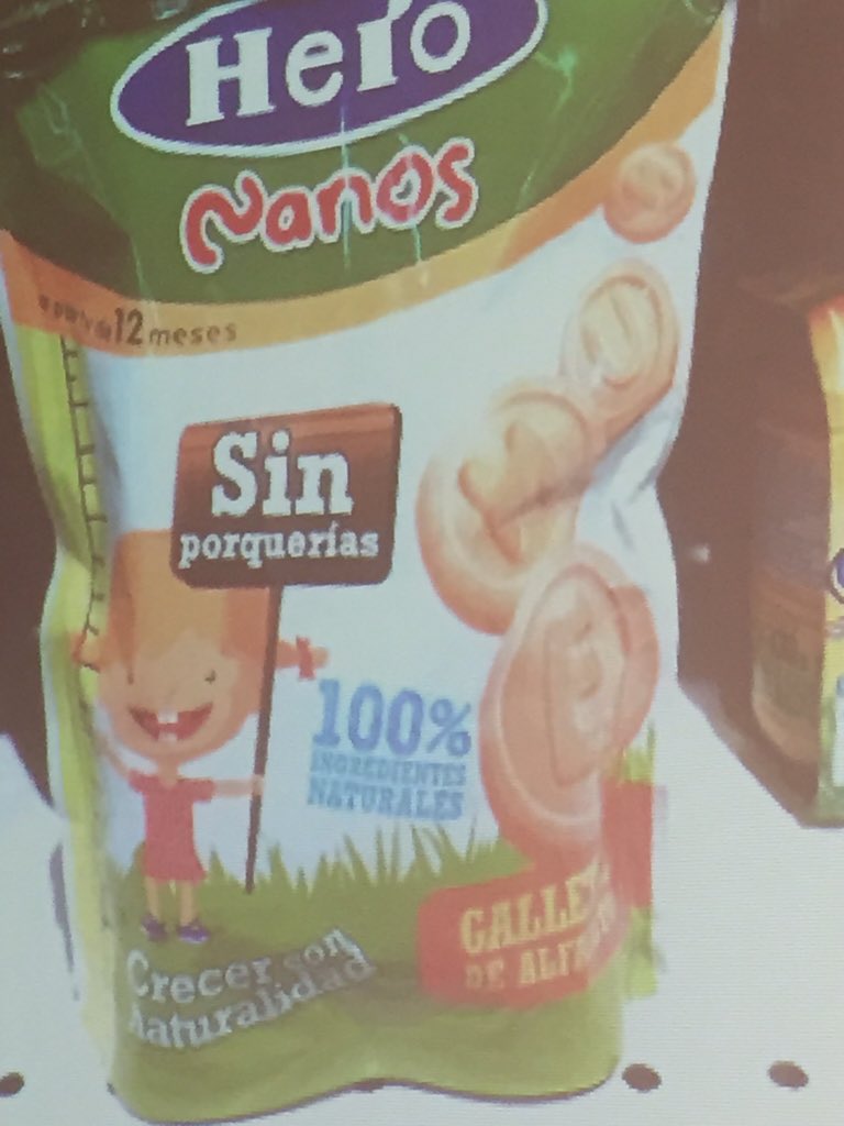 bajoelbillete's tweet photo. Papilla Hero "sin porquerías". @ScientiaJMLN hablando sobre quimiofobia con hostias como panes en #ComunicarCiencia https://t.co/uFippuZjZA