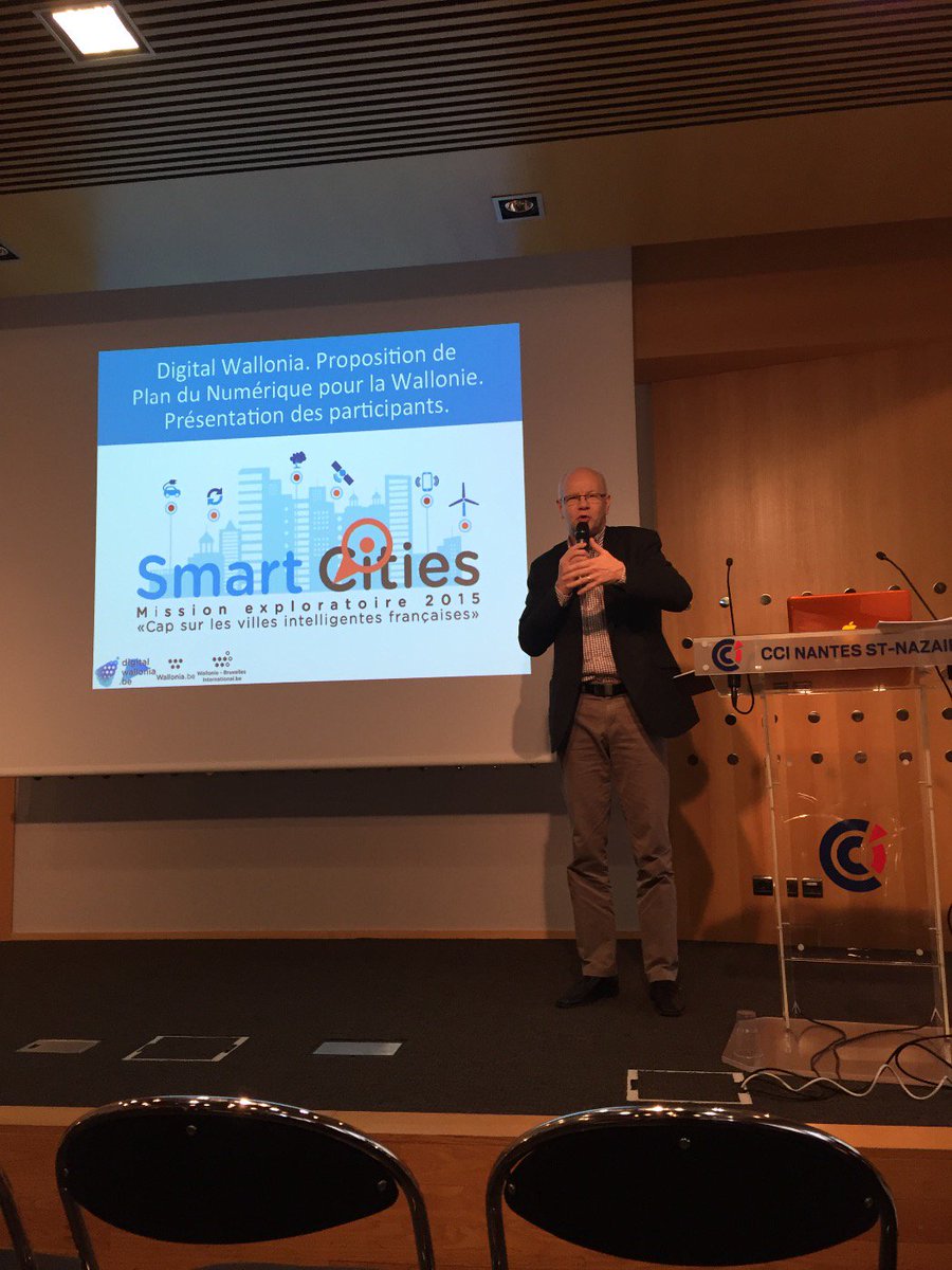digitalwallonia's tweet photo. Présentation par @BenoitHucq DG de l'Agence du Numerique de @digitalwallonia @CCINantes #awex #smartcities2015 https://t.co/HB7syoDTs6