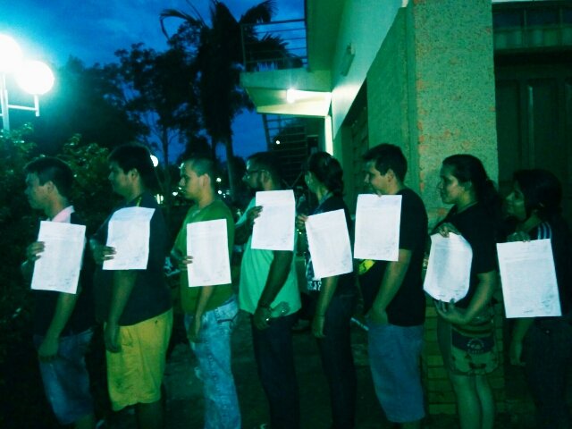 FAFIsedefiende's tweet photo. Hoy, 17 héroes son convocados por la (in)Justicia para declarar Para imputar estudiantes están, y con los corruptos? https://t.co/iiBSSap5qE