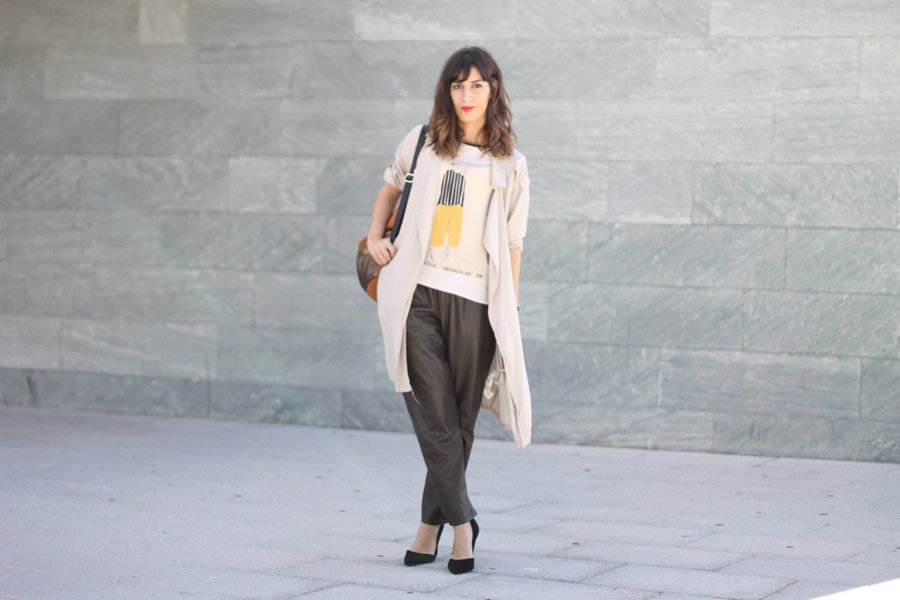 marieclaire_es's tweet photo. Hoy @mariamajon apuesta por un look urbano, perfecto para un paseo por la ciudad: https://t.co/SJa7MQzjqN https://t.co/jmiwsFz8Y8