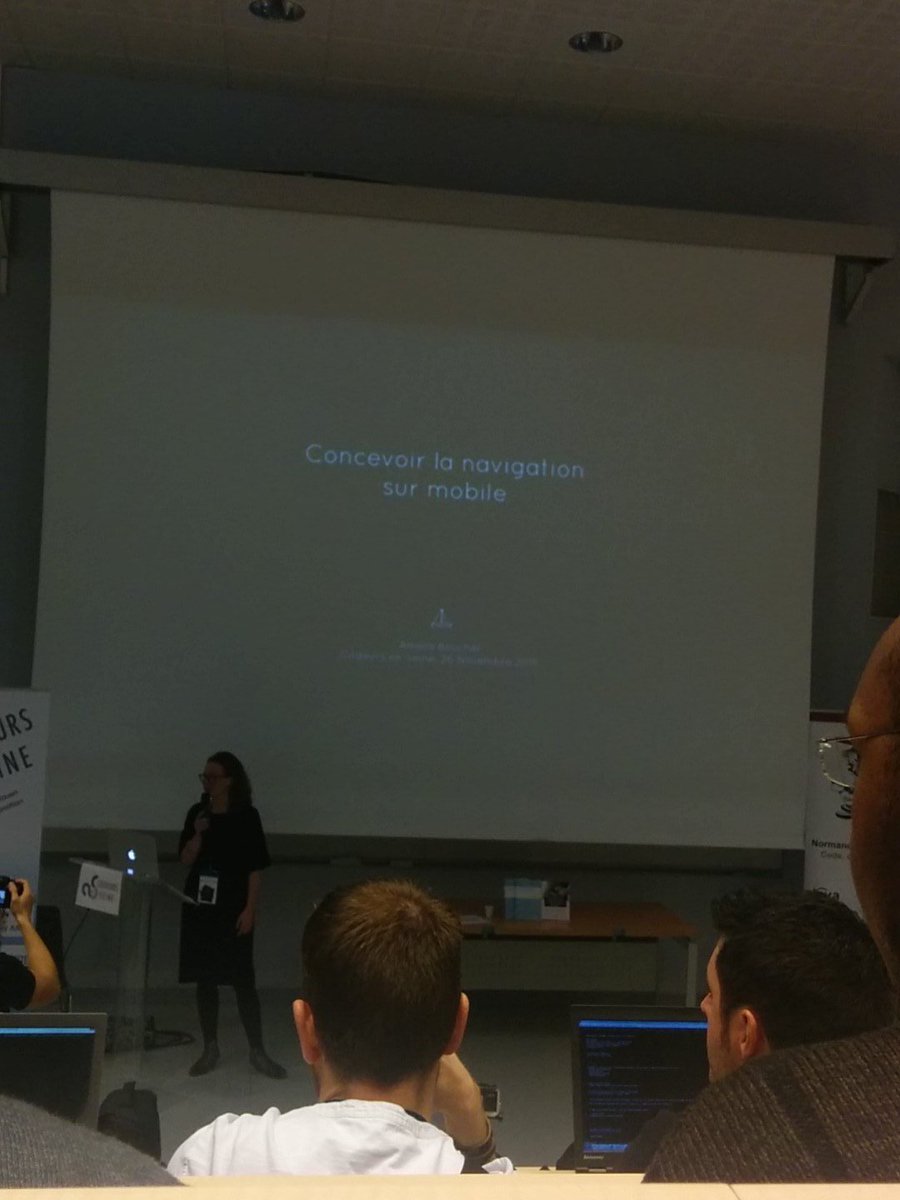 QuentinBrodier's tweet image. Concevoir la navigation sur mobile, let&apos;s go !! #Codeurs2015 #AmelieBoucher