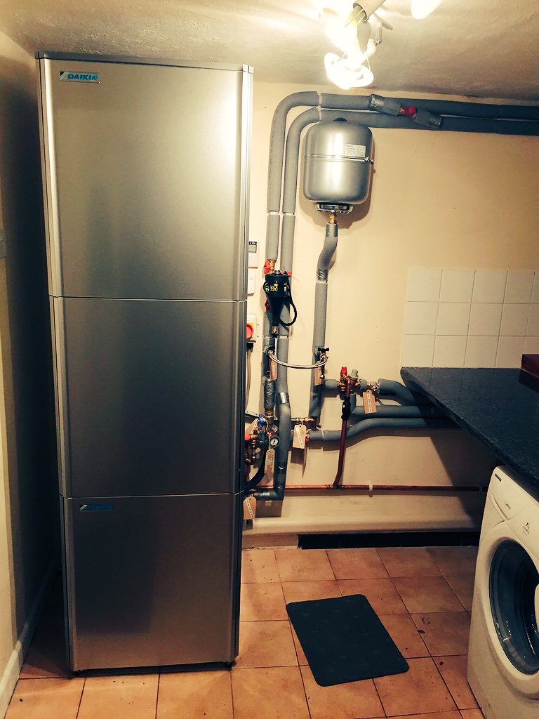 Daikin 16kW High temperature air source heat pump install complete! RHI eligible and use your current radiators!