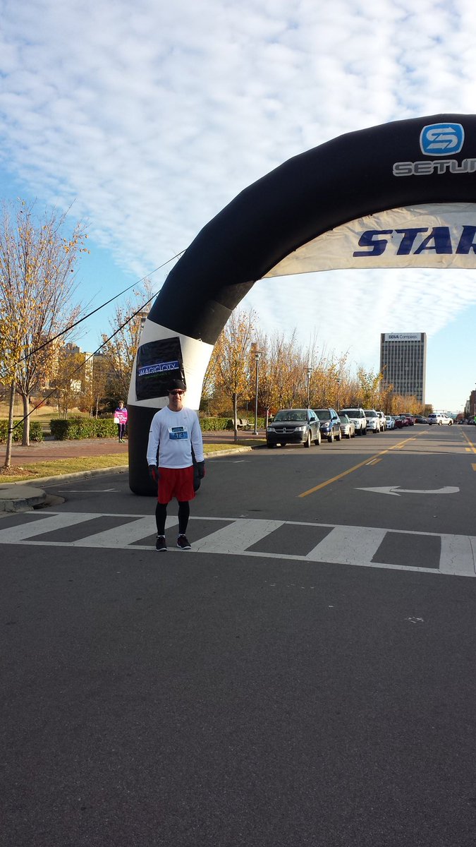 LaraJody's tweet photo. Getting ready for the Magic City half marathon. https://t.co/fesRTMiHQ3