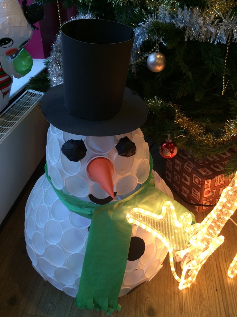GWS_Learning's tweet image. We love the snowman made of recycled plastic cups at the Com.Cafe in West Drayton