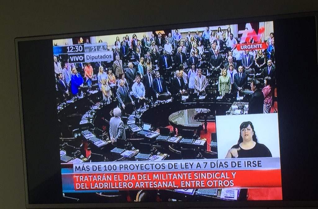 catymariscalfyd's tweet photo. Van a dar la nota hasta el final. Cada día más feliz de q nos vaya a representar @mauriciomacri #cambialos (a todos) https://t.co/kgh1SZGJZT