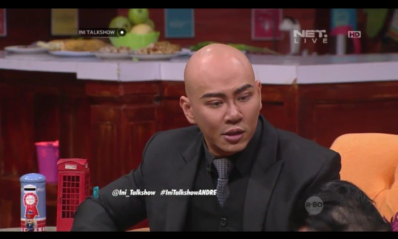 Aaja142Dewi's tweet photo. Film nya  om @corbuzier kerennnn bangeet @Ini_Talkshow @newsuleprikitiw @andretaulany74 #InitalkshowANDRE https://t.co/54yOWpe0xQ