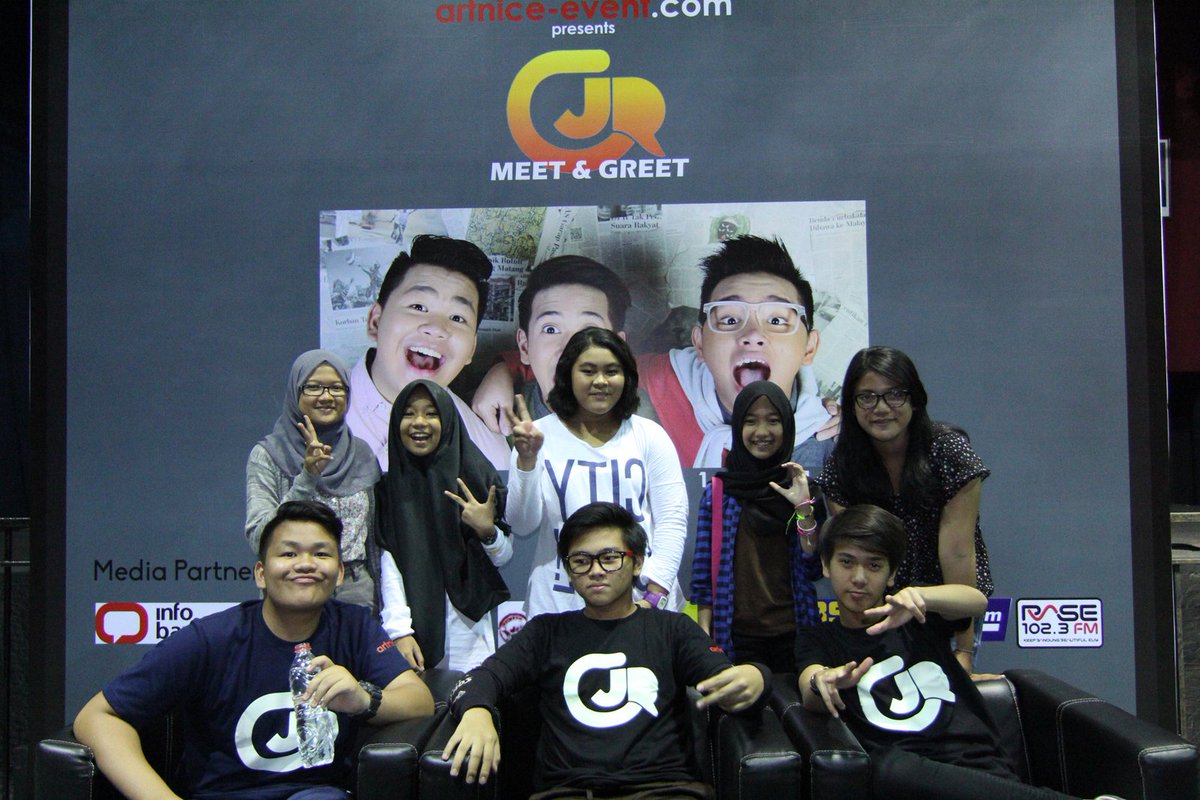 Foto MnG kode: H1 dan H2. Jangan lupa kasih tau temen2 kamu yg ada di foto ini juga ya :) cc: <a href="/CJRisCJR/">CJR</a> #CJRartnice