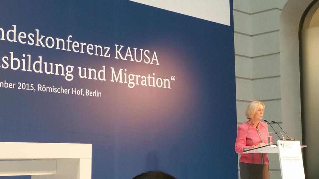kausaessen's tweet photo. Uns freut der Lob von Ministerin #Wanka über unsere "Lange Nacht der interkulturellen Berufsberatung". @BMBF_Bund https://t.co/shGmhkb85G
