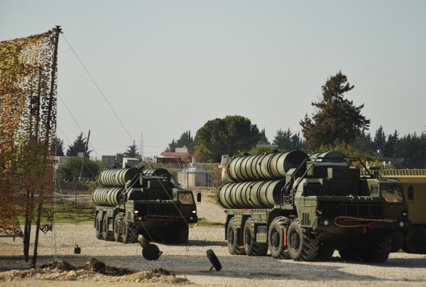 منظومة S-400 للدفاع الجوي في سوريا!! CUv9O7DWIAA2um6