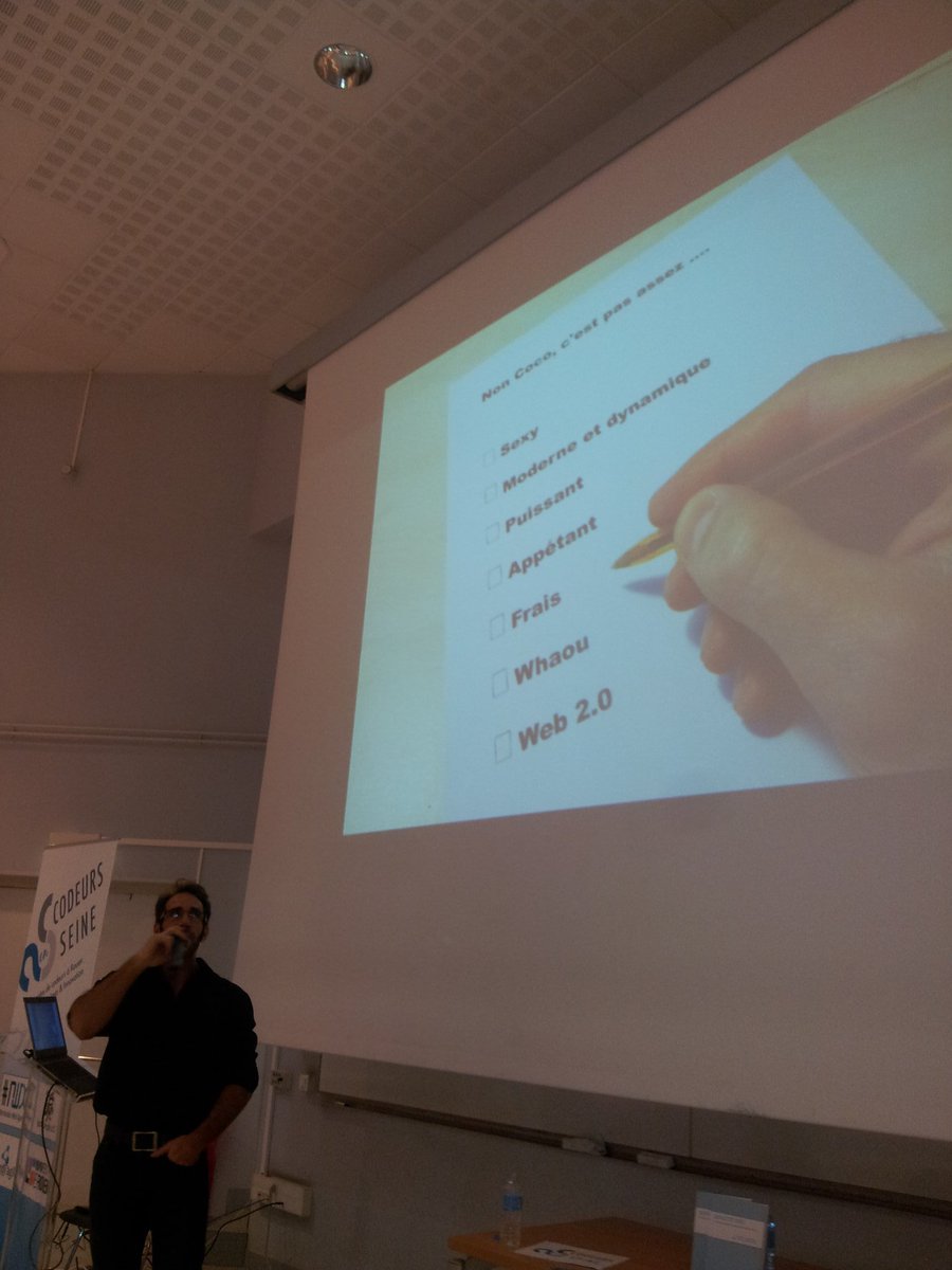 codeursenseine's tweet image. #codeurs2015 @L_Demontiers &quot;Perception du design, composante majeure de l&apos;UX
