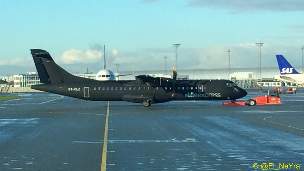 El_Neyra's tweet photo. Impresionante este @ATRaircraft de #Alsieexpress con pintura mate. Tiene pinta de malote!! https://t.co/sh3z4rBwXX
