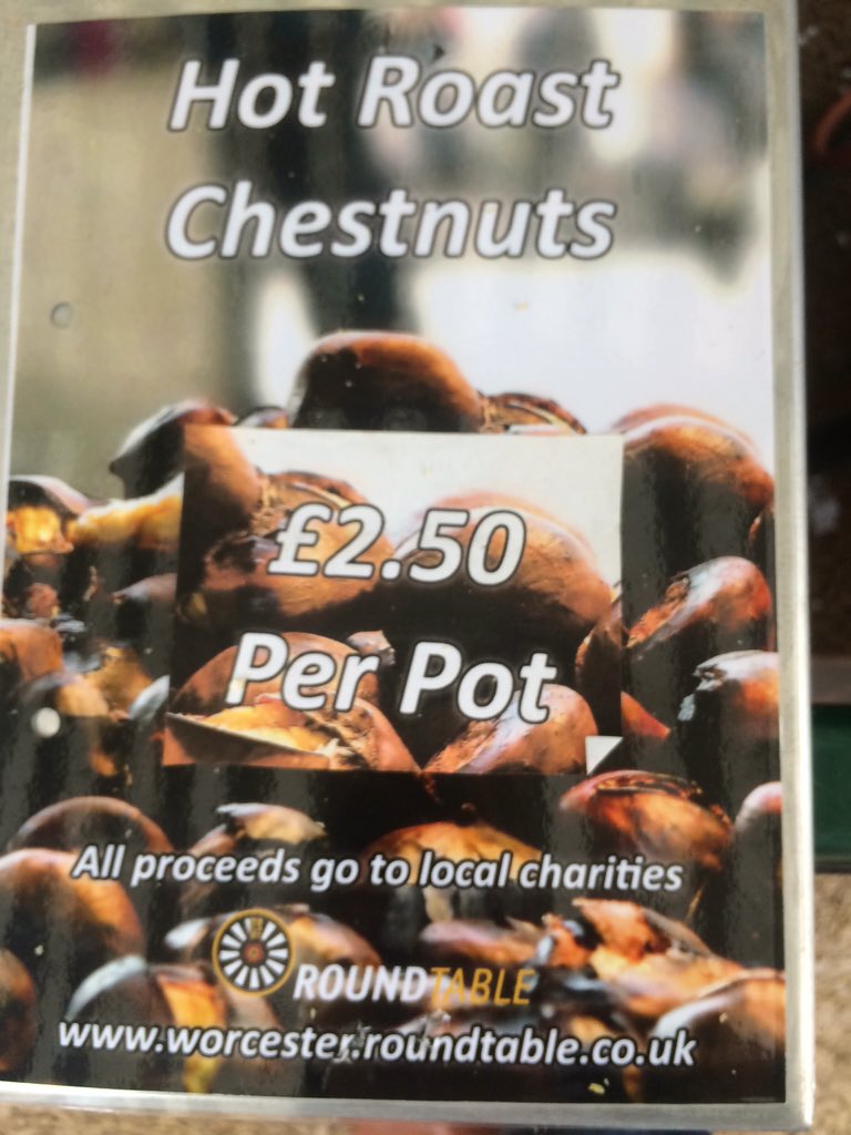 WorcesterTable's tweet image. We&apos;re off and running #worcestervictorianfayre