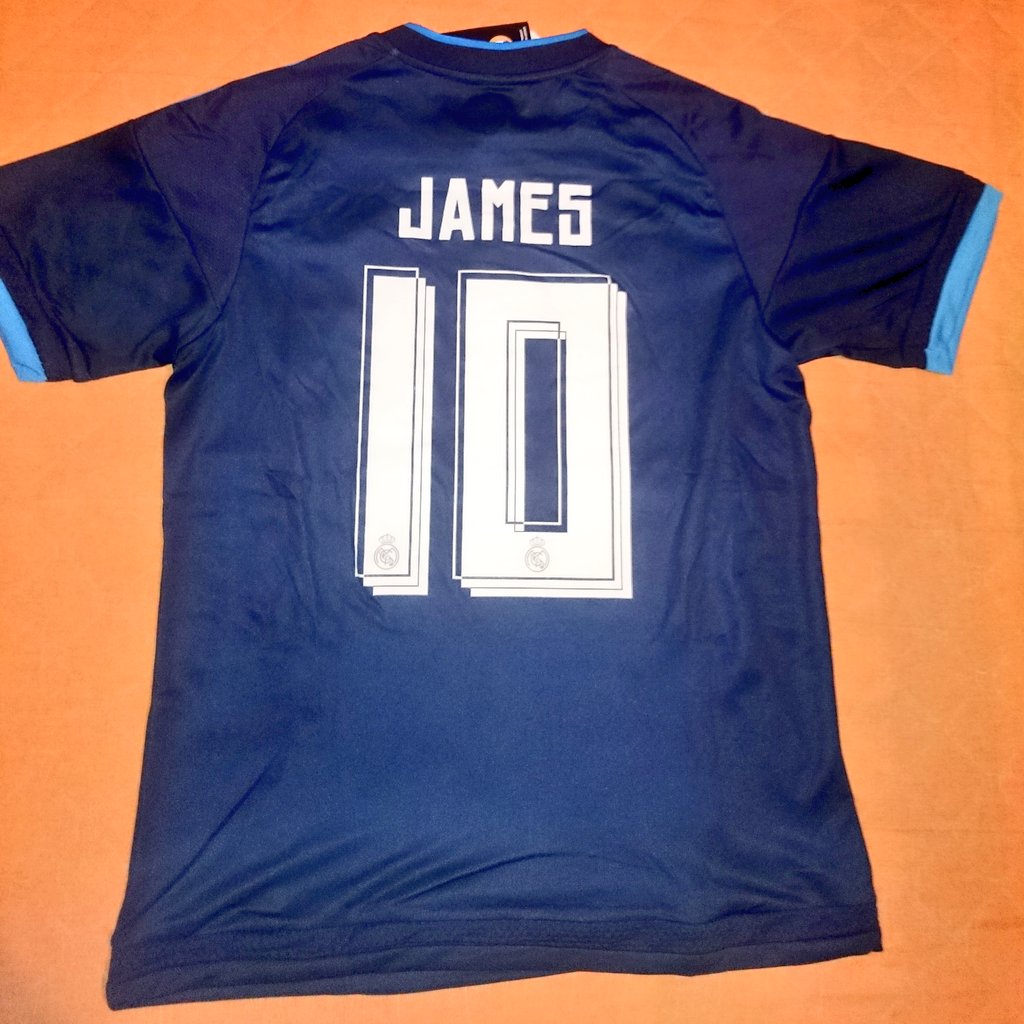 alexprz94's tweet photo. James #10 @StroodCamisetas https://t.co/VWQDuRuNpu