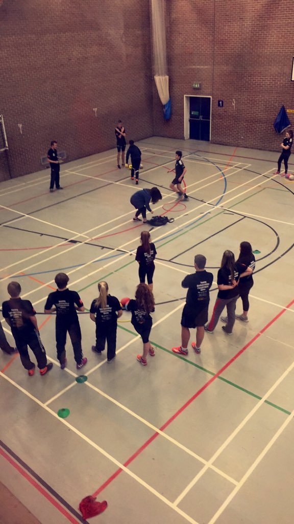CarmsYA's tweet photo. Great practical session learning multi skills ⚽️🏑🎾#Leaders #SYA @sportcarms @sport_wales https://t.co/Iy2s5tr1e7