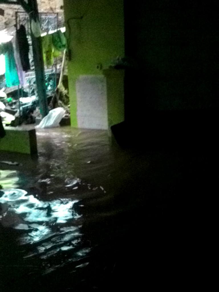 AmiRahmiani's tweet photo. @DiskominfoBdg telah terjadi bencana longsor di rw04kel karang pamulang kec mandalajati https://t.co/AGbJCQX0eC