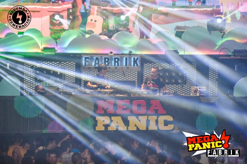 ¡RT quien se muera por volver a Fabrik para darlo todo en San Subidón! Últimas entradas 18€ sansubidon.com