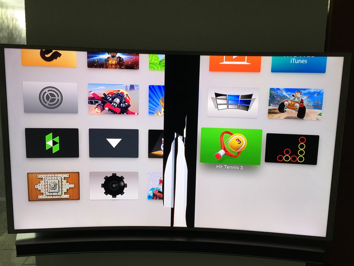 Chak64's tweet photo. #Samsung, 07/15 Samsung TV UE48JS900 gekocht. Kind 7 verliest #AppelTV AB tijdens gamen uit zijn hand tegen TV aan. https://t.co/F1VzaCUqlf
