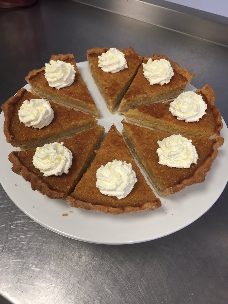 Capitasheff's tweet photo. We might not be in America but we can still celebrate thanks giving with a delicious piece of Pumpkin pie Only £1.20 https://t.co/W1xiMapX2p