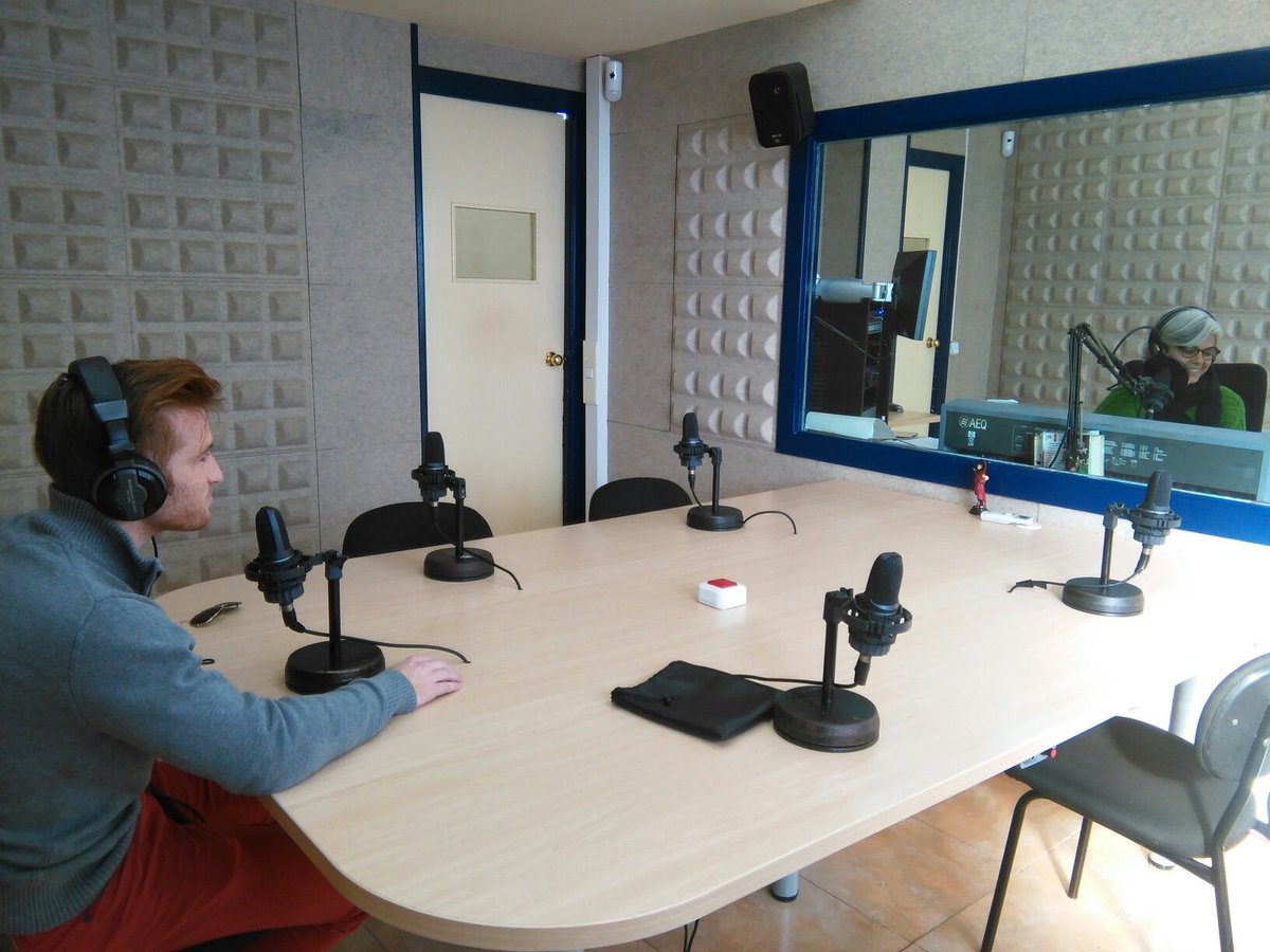 DVDmusic's tweet photo. Visitando los estudios de @radiopomar con @johnaskerOF Seguimos presentando #DreamingANewLife #NoPromoNoParty https://t.co/w1yqKCYAeg