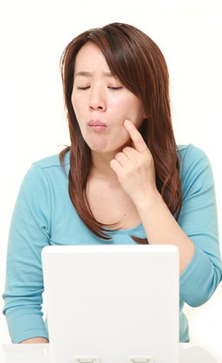 Hindari 5 Jenis Makanan Ini karena Bisa Buat Wajah Berjerawat dan Keriput de.tk/6Cndep via <a href="/wolipop/">wolipop</a>