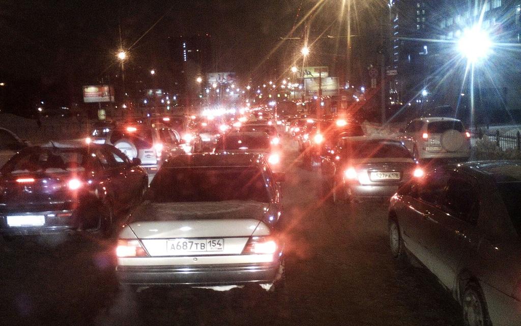 #Новосибирск утонул в пробках :-(