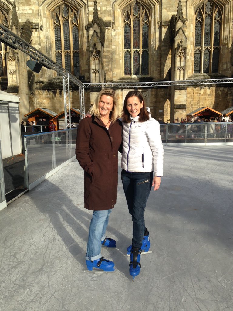 nessfisher's tweet photo. Christmas treats #iceskating, coffee &amp; lunch with @FionaJaneBest #skiPRs  #worknplay #Winchester ⛸❄️🌲 https://t.co/cpCmjwJRTV