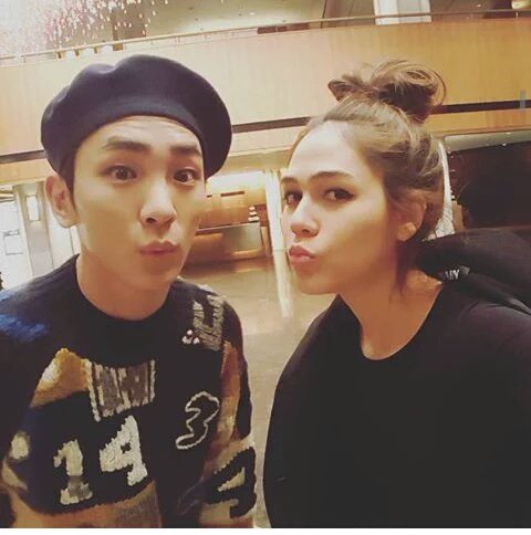 Bitter_Caramelz's tweet photo. แฟนรวย งานแต่งอลัง ก็ยังไม่เคยทำให้หนูอิจฉาพิชมได้เท่านี้มาก่อนเลยขะ.. https://t.co/vTJ6q8d7va