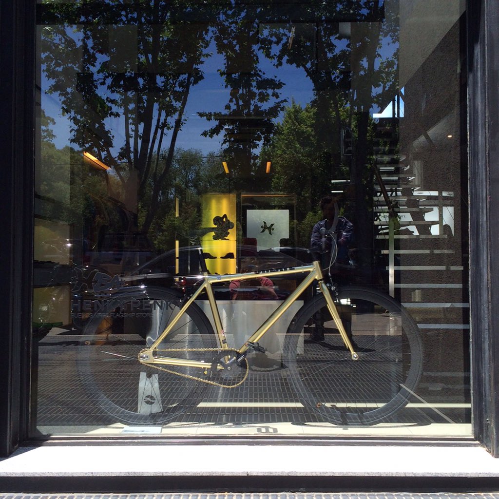 gronlifestyle's tweet photo. Esta mañana en el Concept Store de @HenkyPnk #BuenosAires
#CreateBikes
#CreateBikesArgentina
#CreateBikesUruguay https://t.co/tR5Ill90LH