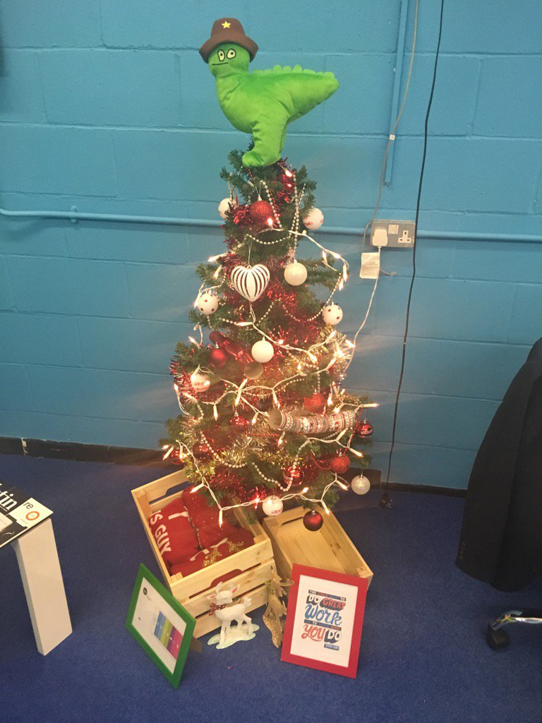 GlutesDD's tweet photo. @DraperDash #christmas #rustynacho https://t.co/kqzZHjU9b2