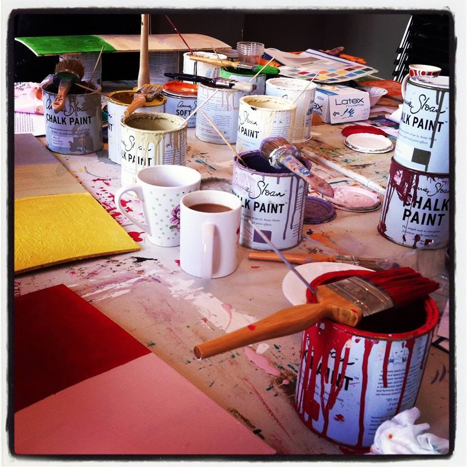 RuaDublin's tweet photo. Saturday is our last #ChalkPaint workshop of the year! Perfect time to learn a bit about Chalk Paint before Xmas! https://t.co/yptVjOcMCj