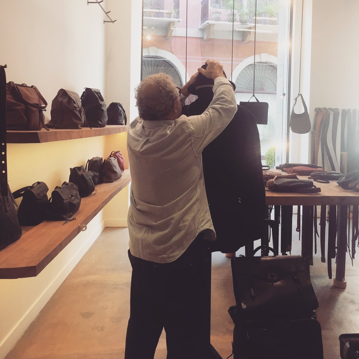 JohnnyFarahIntl's tweet photo. Johnny putting his final touch on the preparations for the Men’s Collection launching event happening this evening! https://t.co/wQynnOAy1d