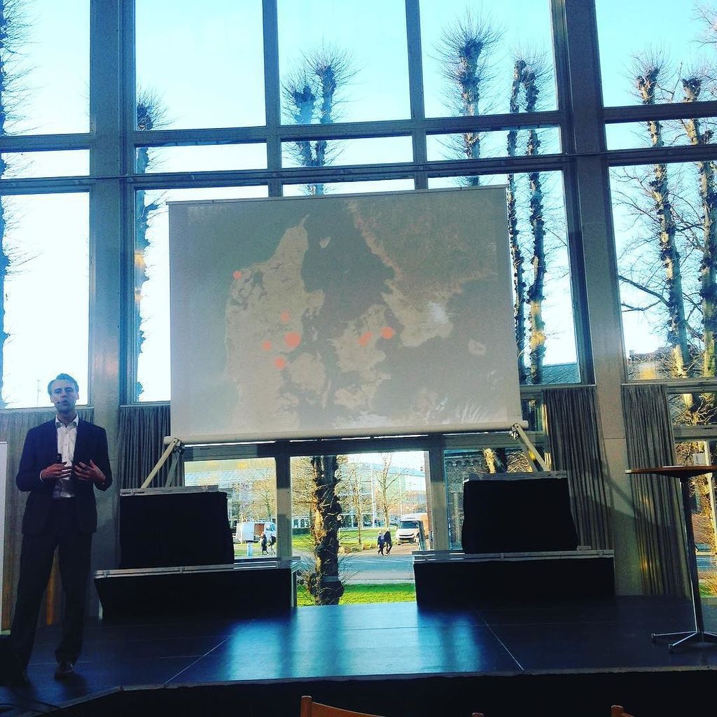 ByRumogLighed's tweet photo. Hvorfor har Fyn ikke en rød plet? #kommunebranding15 @nikolajstagis https://t.co/U1abdyrcjd