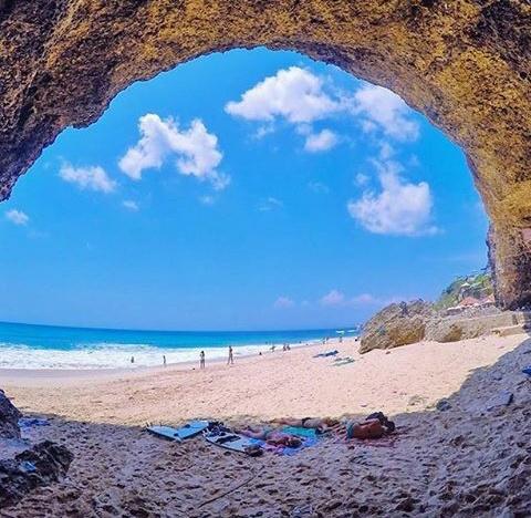 Dreamland beach. #bali #indonesia #beach #trrvel #travel #vacation #destination #holiday #stunning #XploredBali™