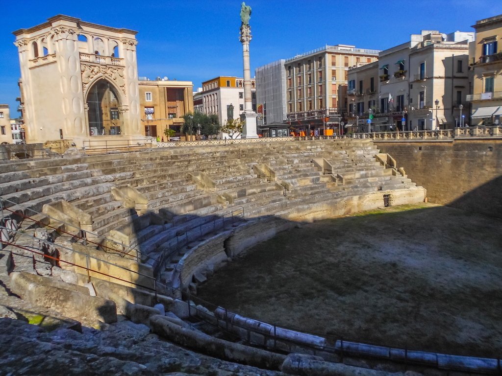 #Beutiful #Lecce #PiazzaSantOronzo #RomanAmphitheater #AnfiteatroRomano #Puglia #Salento #… ift.tt/1ljJnOB