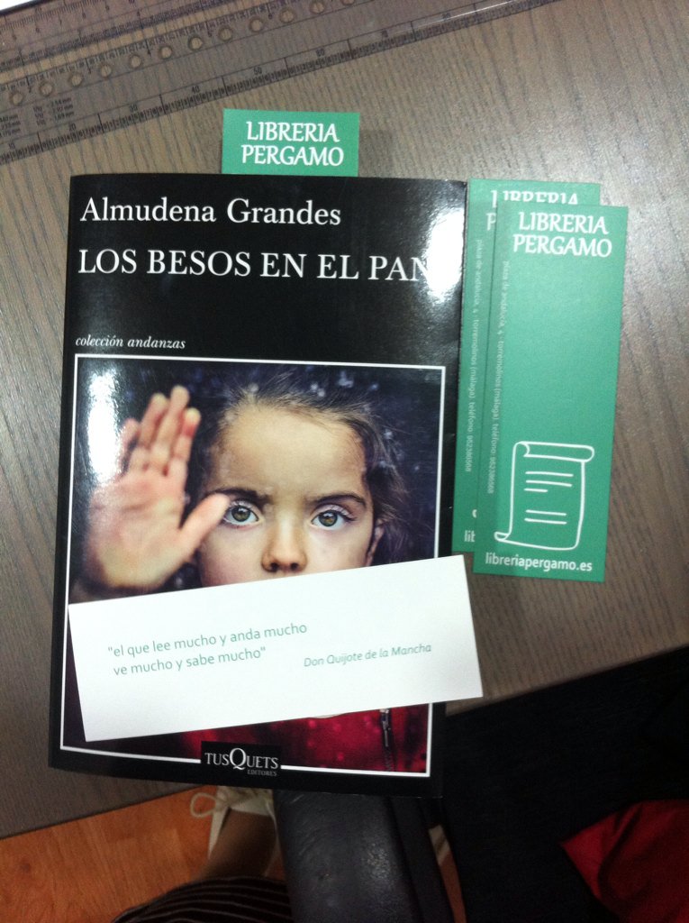 Uniendo pasiones, nuestra #imprenta y la #lecturaapasionante. #marcapáginas #grandestiradas #primeraedición