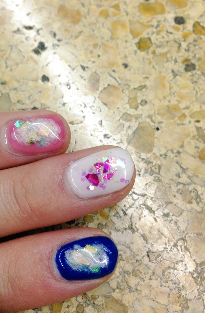 鉱石ネイル 鉱石ネイル